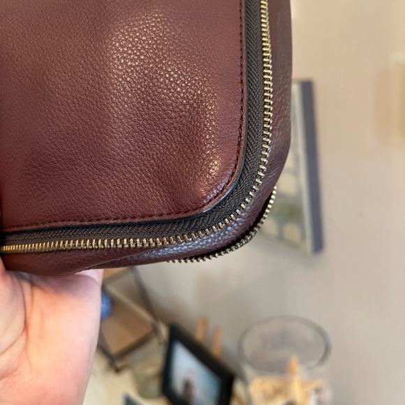 ❌SOLD❌Fossil Leather Crossbody Purse - Picture 8 of 16